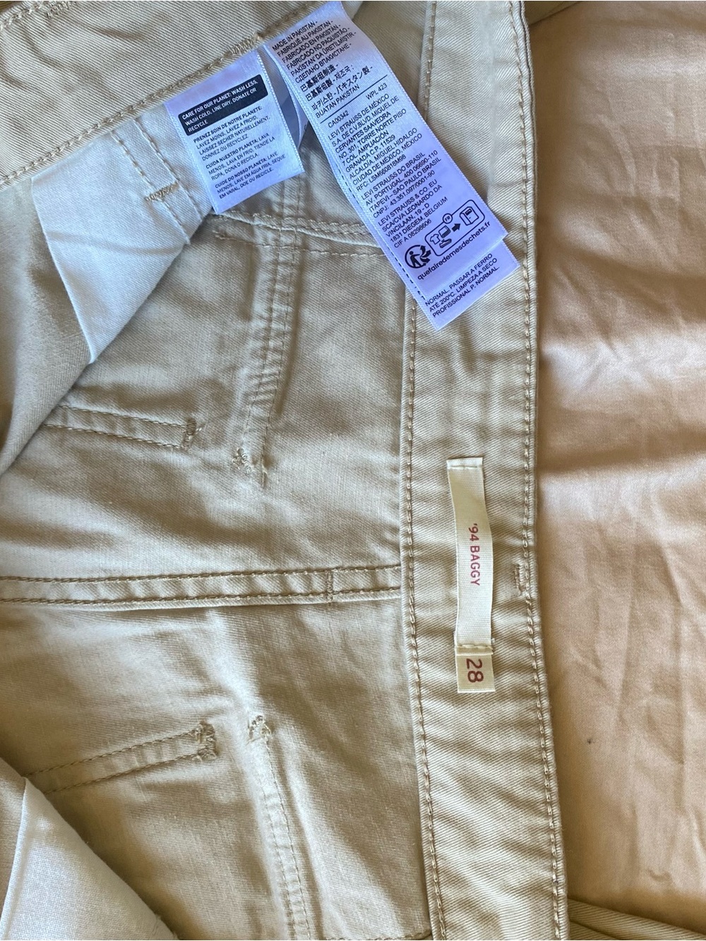 Levi's '94 Baggy Chinos - Light Beige